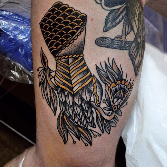 盔甲纹身图案 多款简单线条纹身素描盔甲纹身图案