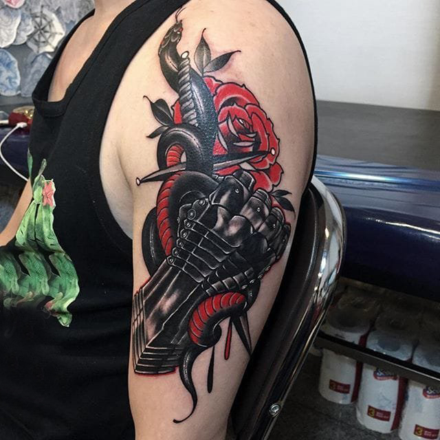 盔甲纹身图案 多款简单线条纹身素描盔甲纹身图案