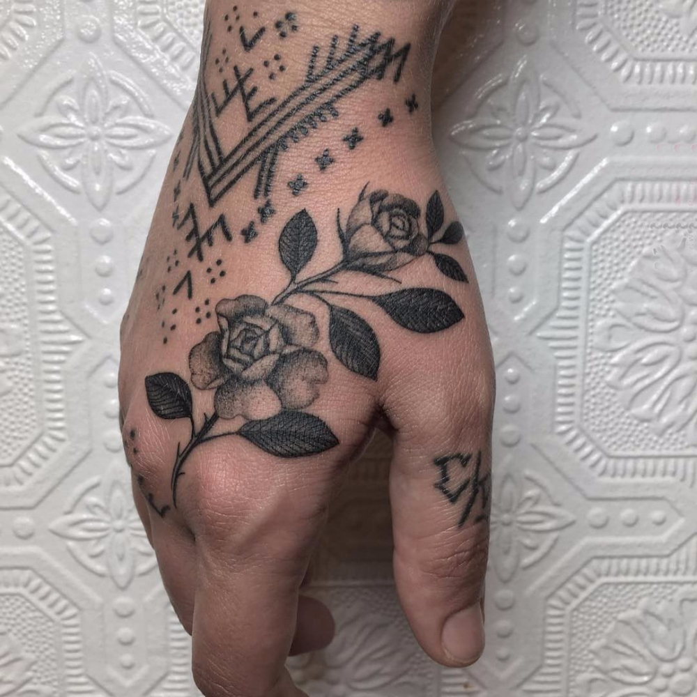 植物纹身 多款简单线条纹身素描小清新植物纹身图案