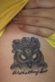 纹身面具  女生腹部黑灰的面具纹身图片