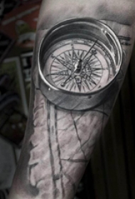 点刺纹身 多款点刺纹身黑色素描纹身图案