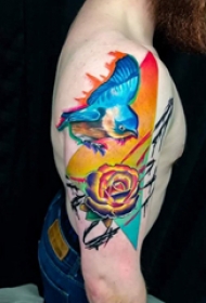 几何和花纹身图案 男生大臂上几何和花朵纹身图片