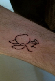 动物轮廓纹身 男生小腿上黑色的小动物纹身图片