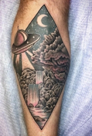 纹身风景 男生手臂上彩绘风景纹身图片