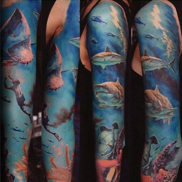 鲨鱼纹身图  凶猛霸气的鲨鱼纹身图案