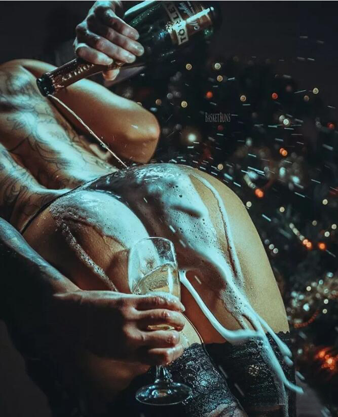 美女的神秘诱惑的纹身