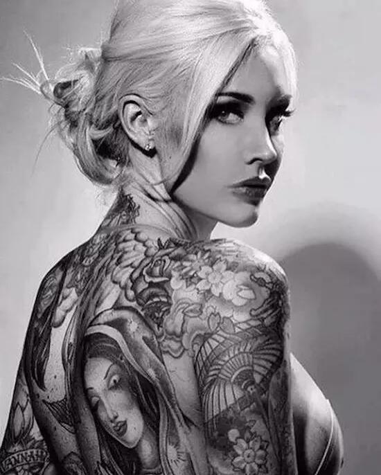 潮流个性的美女纹身图案