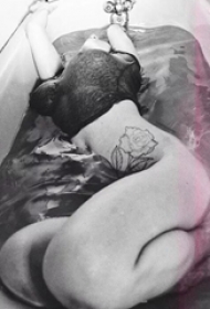 超火辣性感美女纹身套图