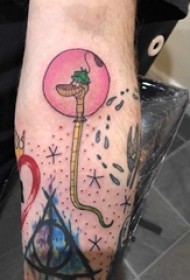 蛇的纹身图案小图 男生手臂上气球和蛇纹身图片