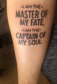 手纹身英文字母  女生手臂上创意的英文字母纹身图片