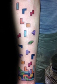 游戏 纹身  承载着童年记忆的俄罗斯方块纹身图案