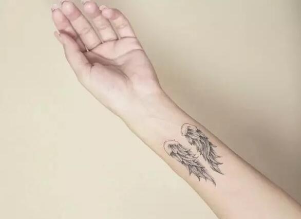 多款帅气的翅膀纹身图案