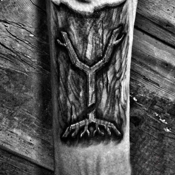 纹身树木的图像  奇趣的树木木刻纹身图案