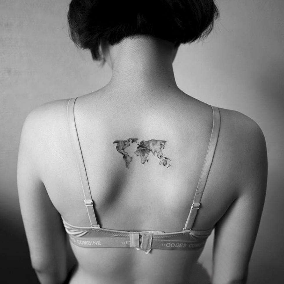 黑灰纹身风格   清新迷人的黑灰纹身图案