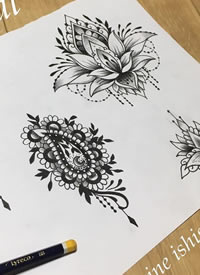 黑白花朵纹身手稿