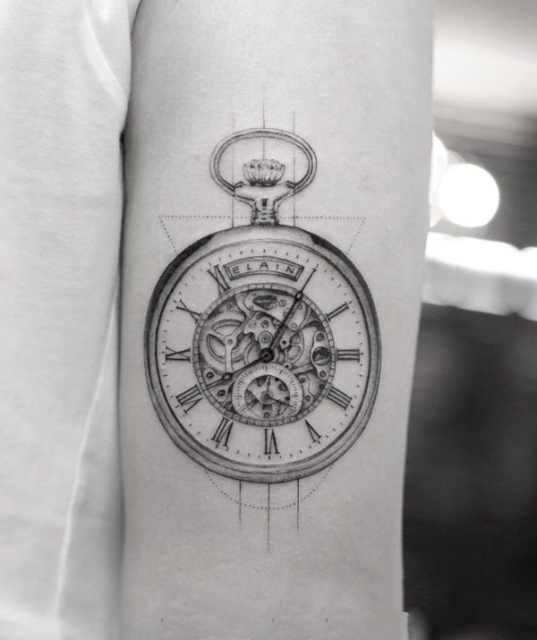 时钟纹身  警醒时间的时钟怀表纹身图案