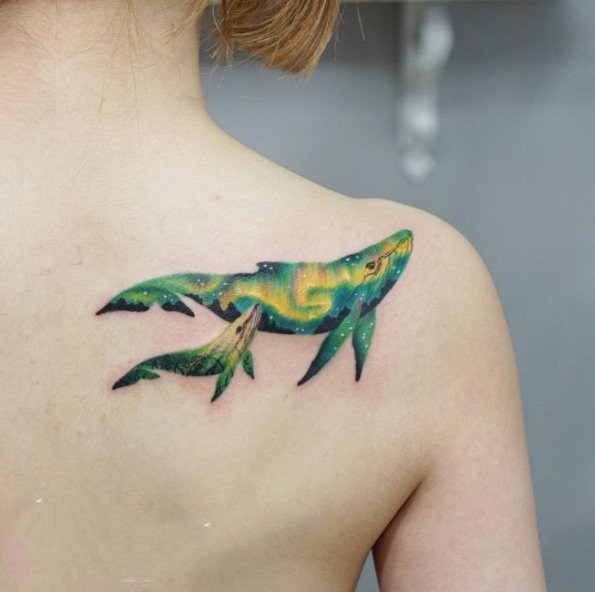 女生后肩部唯美而又清新的纹身图案