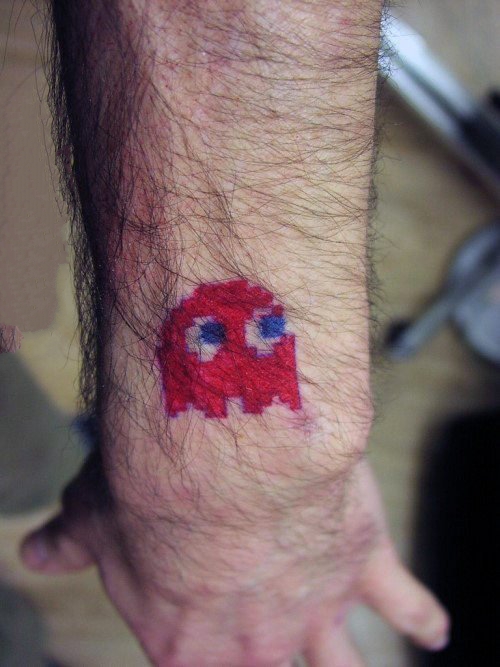 游戏纹身  趣味十足的吃豆子游戏纹身图案