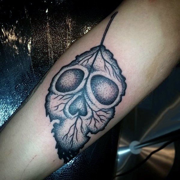 叶子纹身  经络分明的叶子纹身图案