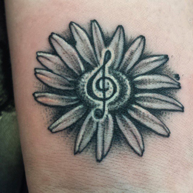 音符纹身  设计巧妙的音符纹身图案