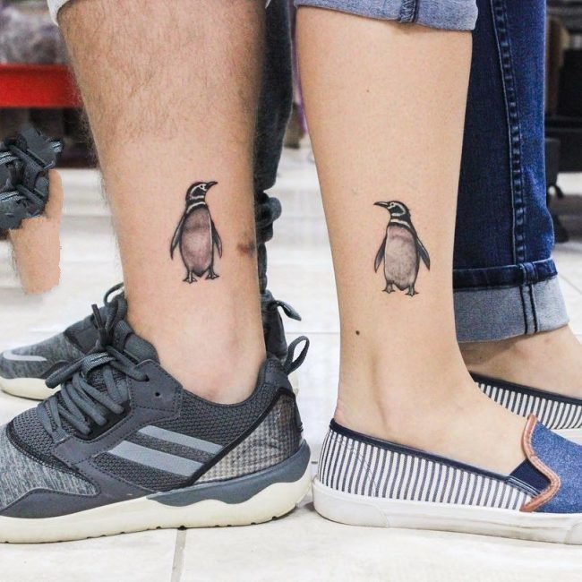 企鹅纹身图  彩绘呆萌的企鹅纹身图案