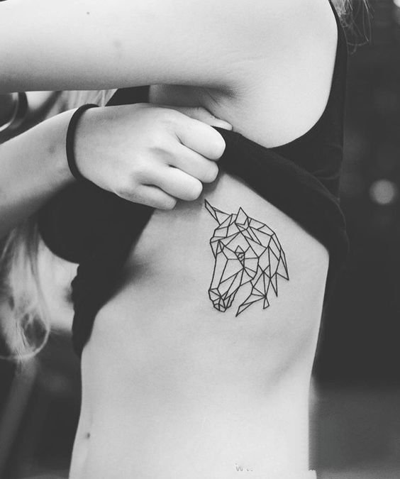 纹身 马   飞奔疾驰的马纹身图案