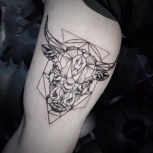 公牛头纹身  气势磅礴的公牛头纹身图案