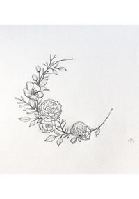 简约线条花藤月亮纹身