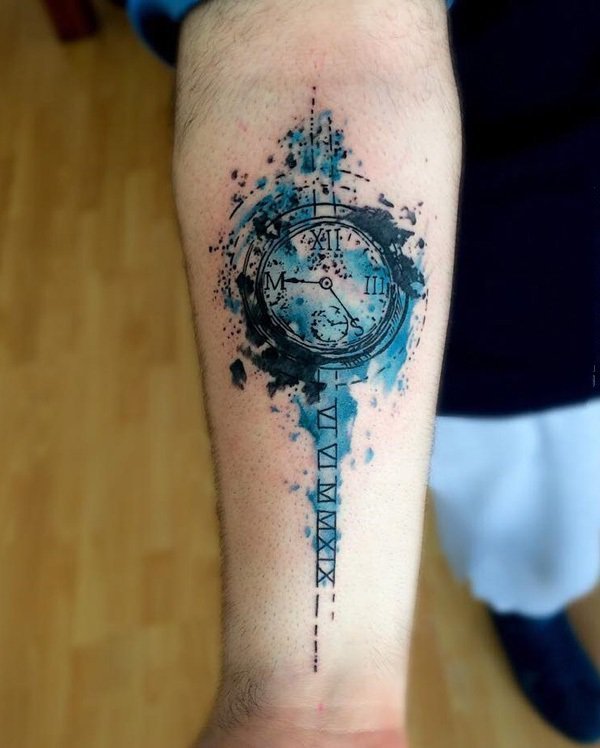 时钟纹身   时尚而又别致的时钟纹身图案
