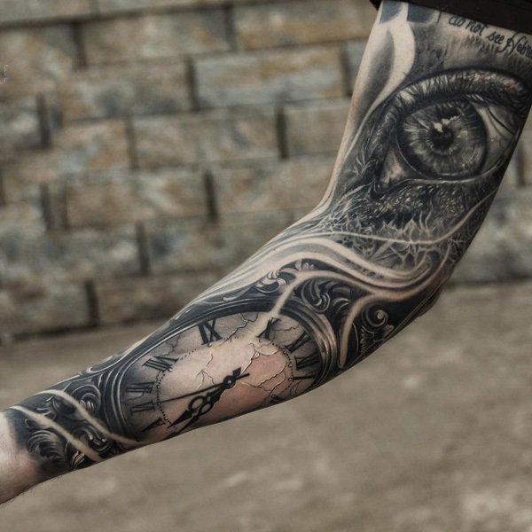 时钟纹身   时尚而又别致的时钟纹身图案