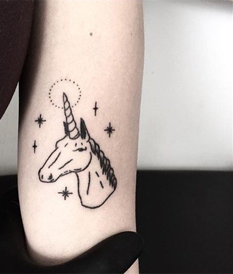 可爱独角兽纹身图案   童心又极具梦幻的独角兽纹身图案