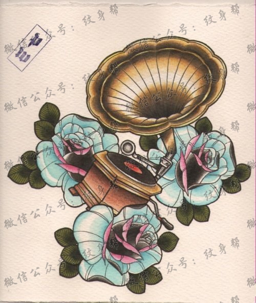 一款欧美风格的玫瑰花与留声机纹身图案