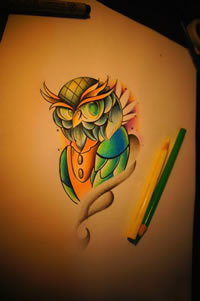 一款好看时尚的猫头鹰纹身图案