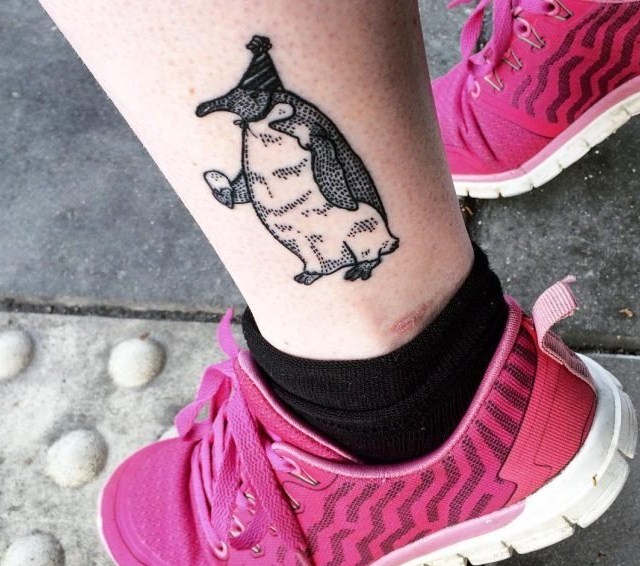 小动物纹身  调皮可爱的企鹅纹身图案