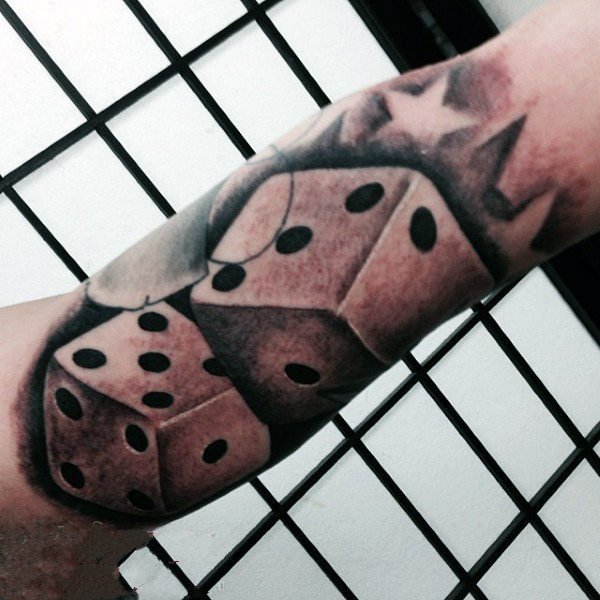 骰子纹身图案   多款色调暗沉的骰子纹身图案