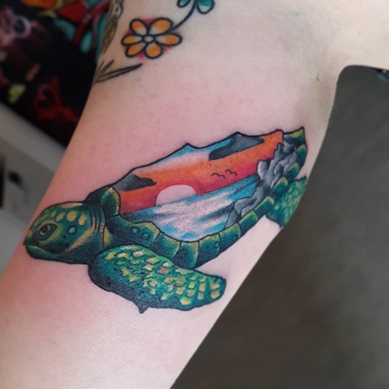 乌龟纹身图案   寿高年长的乌龟纹身图案