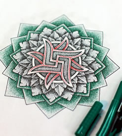 一款超酷经典的点刺花朵图腾纹身图案