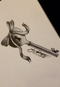 潮流时尚的一款小钥匙纹身手稿