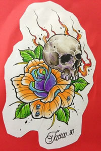 唯美小巧的骷髅与玫瑰纹身手稿