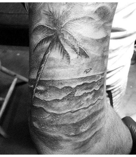 棕榈树纹身图案   清秀挺拔的棕榈树纹身图案