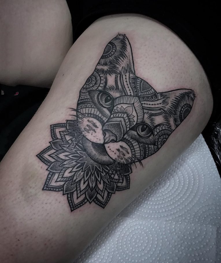 小猫咪纹身  淘气而又灵巧的小猫咪纹身图案