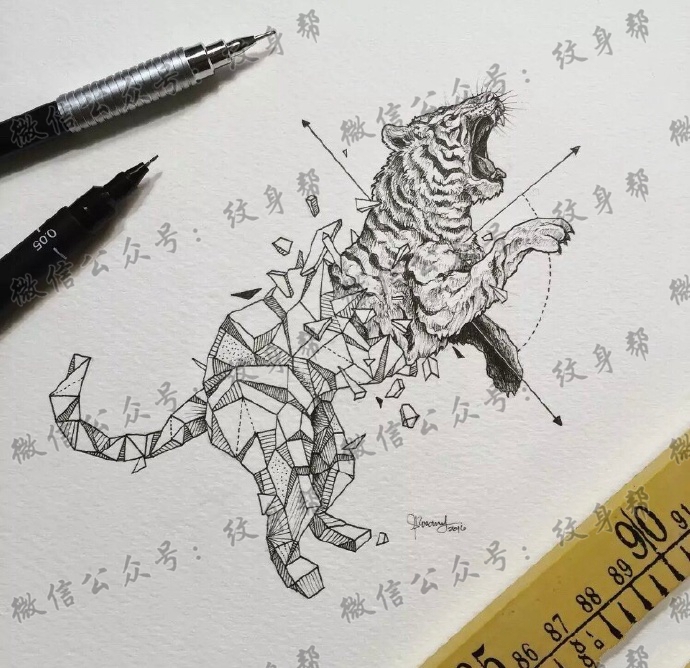 一套9张碎片风几何动物纹身手稿图案