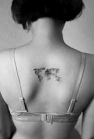 黑灰纹身风格   清新迷人的黑灰纹身图案