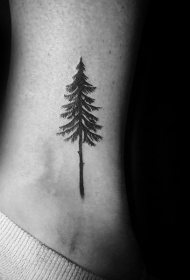 纹身小树  黑灰色调的小树纹身图案