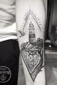 别具纪念意义的灯塔纹身缩略频道推荐图