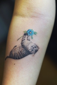 猫咪纹身图案   优雅灵敏的猫咪纹身图案