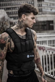 时尚帅哥经典好看的纹身图