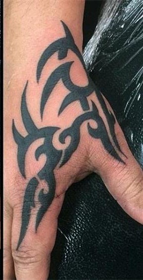 部落图腾纹身   多款霸气十足的部落图腾纹身图案