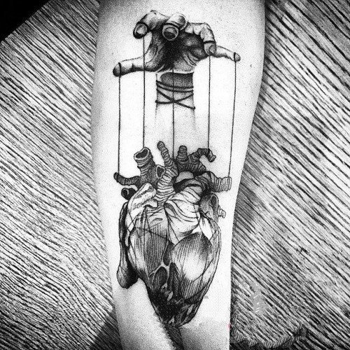 心脏纹身图案   多款黑色色调的心脏纹身图案