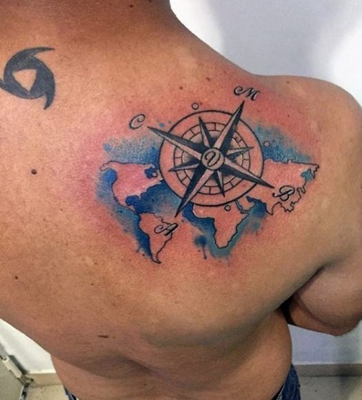 纹身指南针   水彩与线条结合的指南针纹身图案